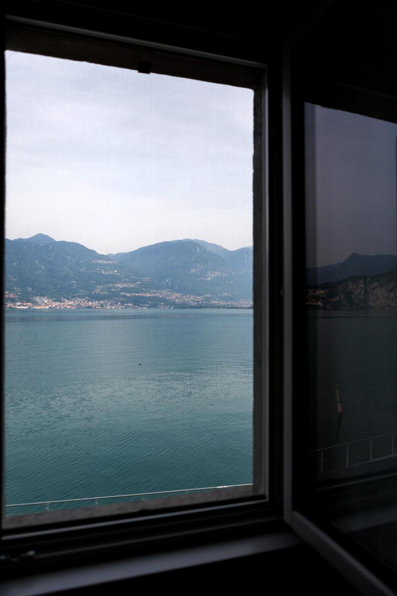 Lakefront Home Residenza Il Gallo In Riva Al Lago Pisogne Exterior foto